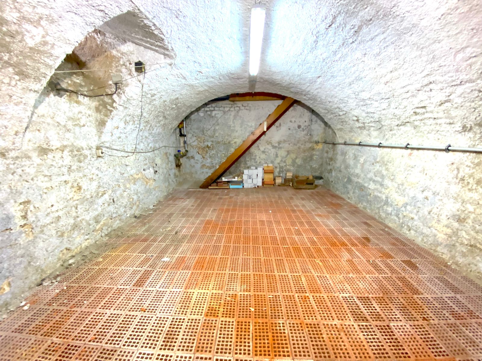 Keller